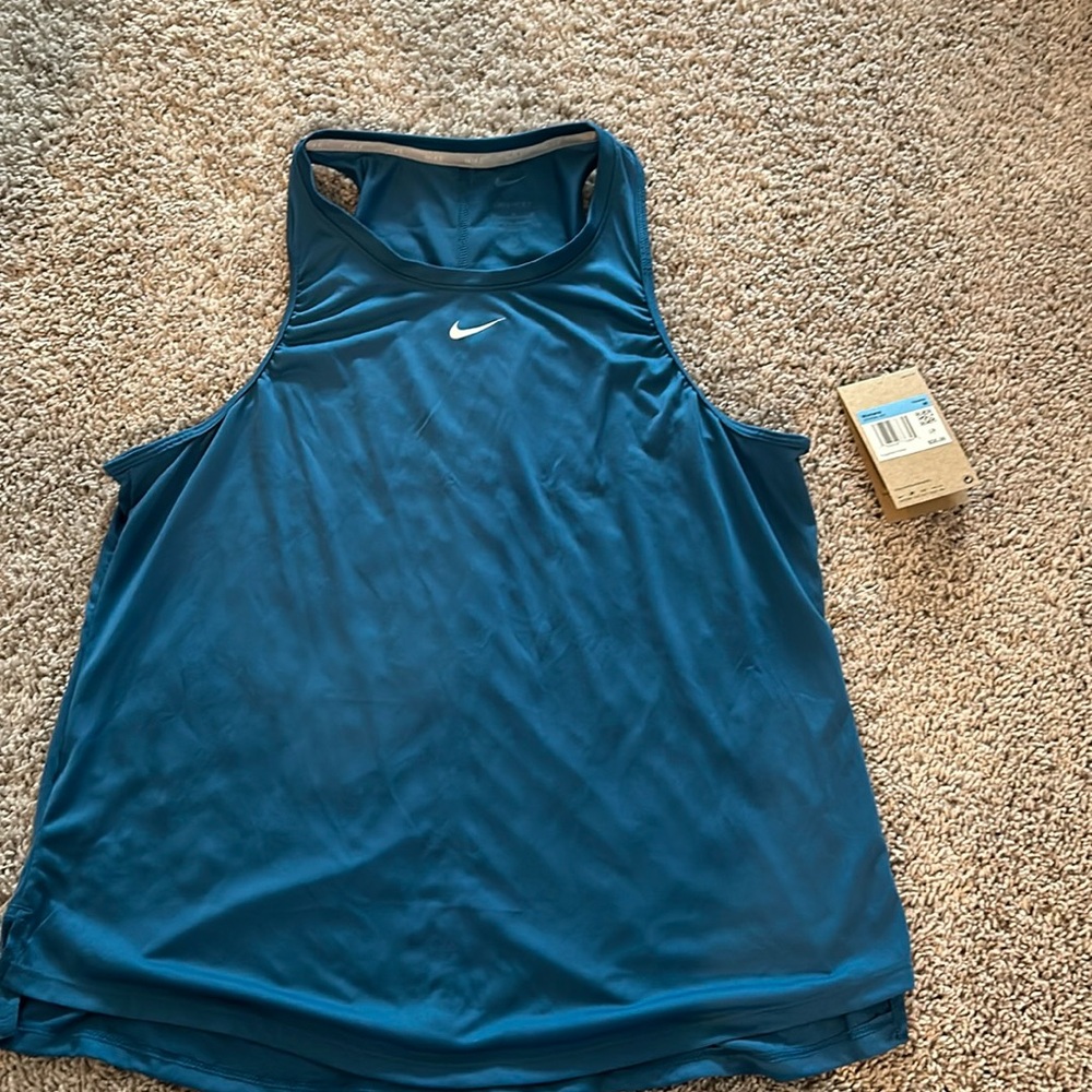 Nike tank Medium